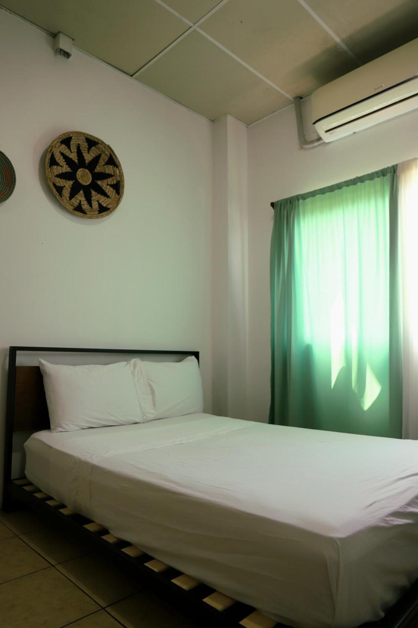Asha Hostel La Fortuna Esterno foto
